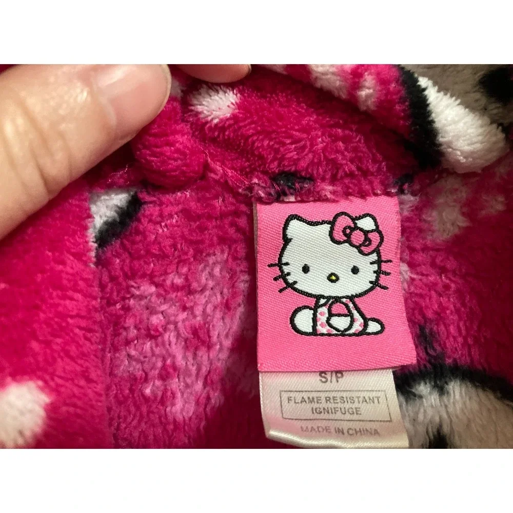 Hello Kitty Sanrio Pink Bathrobe Girls‎ Size Small 2013 Belted Pockets Soft